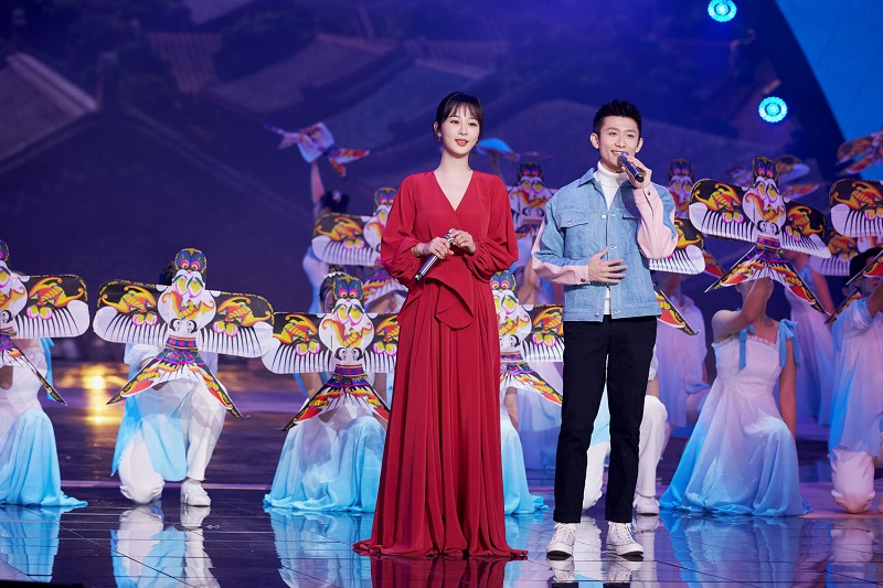 杨紫因拍戏婉拒春晚
