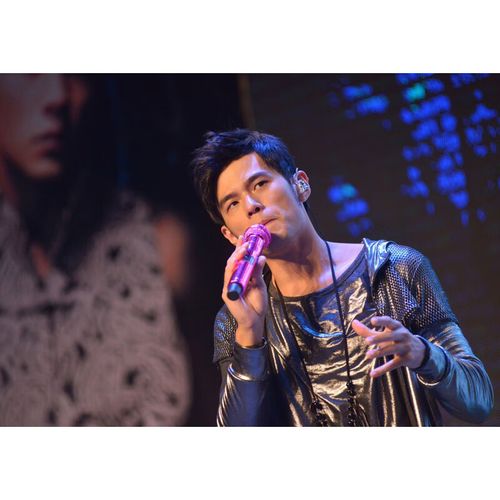 һ��������β���׳������