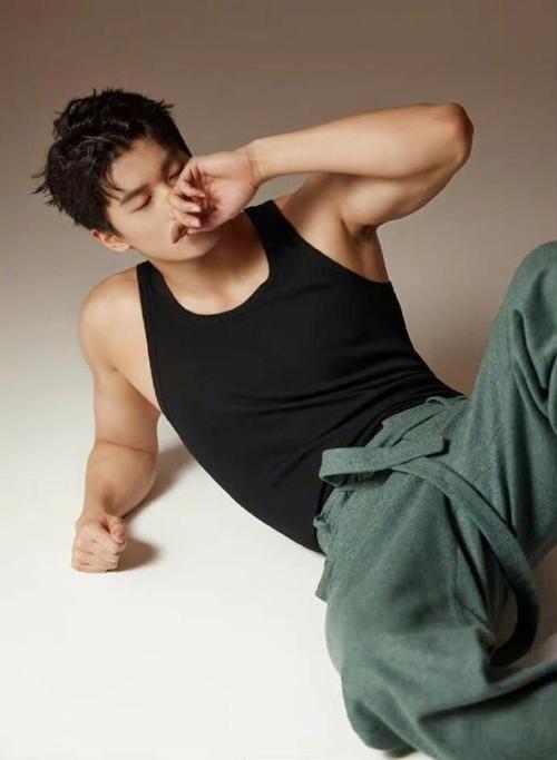 �����׳�ʲôҩ(�����׳���ҩ���Ƽ�)