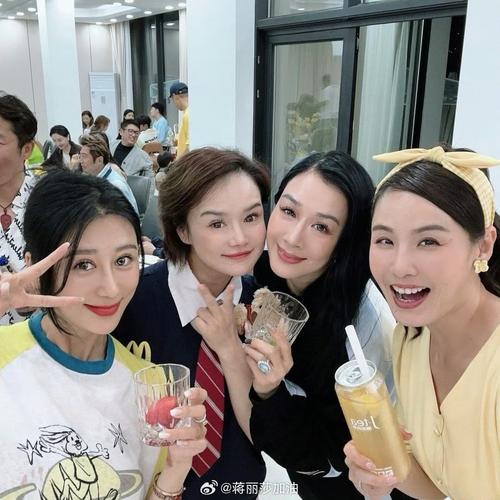 Թ½ô죨ԹԹ½ô죩