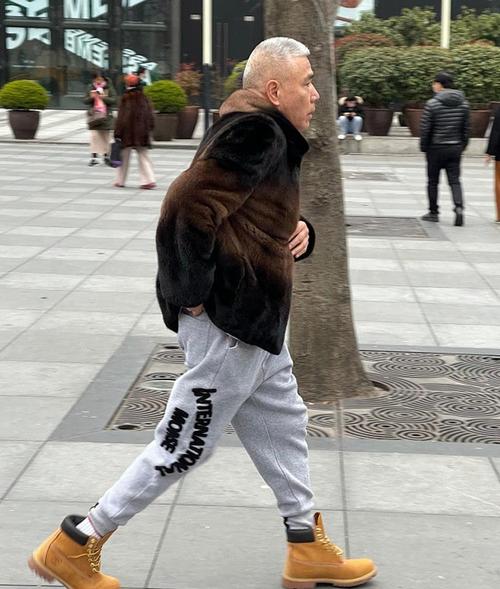 马肉和狗肉哪个壮阳 马犬狗肉跟土狗哪个肉好吃点 马肉和狗肉哪个壮阳 马犬狗肉跟土狗哪个肉好吃点