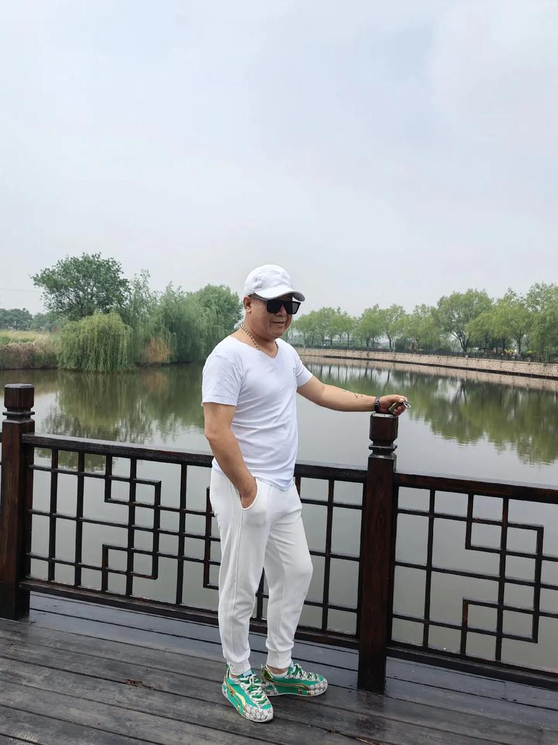 ����׳��������ҩ�ݾ�