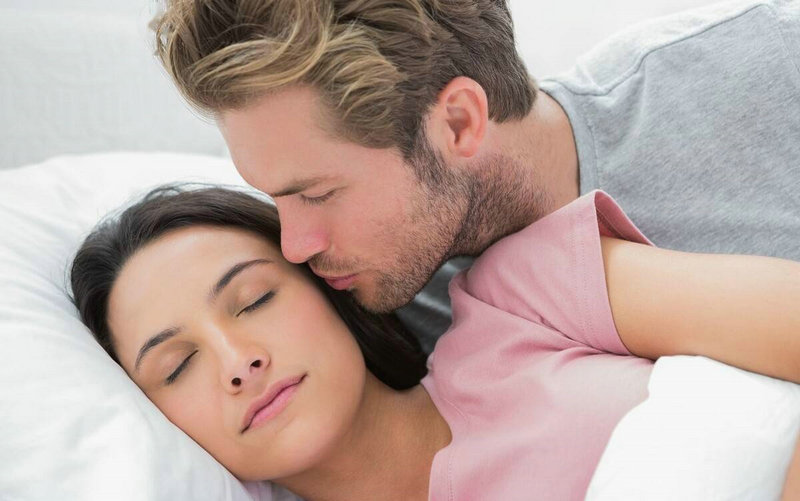 售货阿姨收1元打赏遭停职 舆论压力下三天复工反转 售货阿姨收1元打赏遭停职 舆论压力下三天复工反转