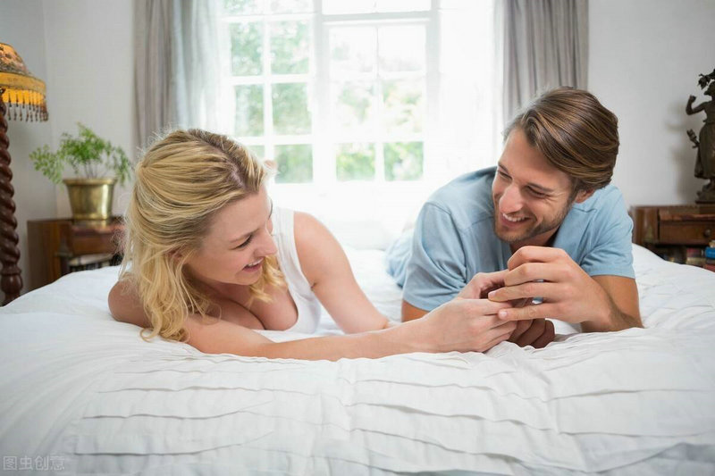 27岁博主称在非洲遭绑架殴打 涉事另一方公开发文承认打人但否认绑架 27岁博主称在非洲遭绑架殴打 涉事另一方公开发文承认打人但否认绑架